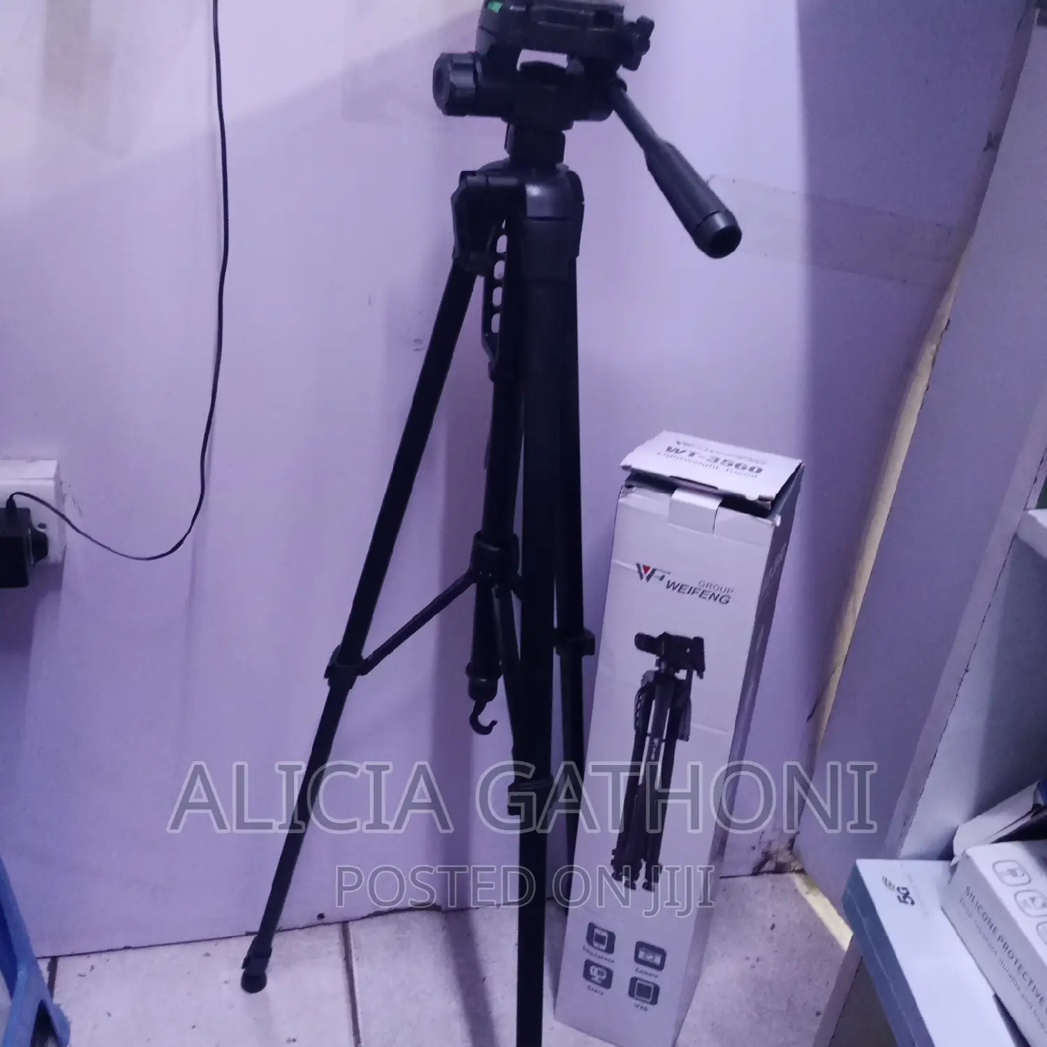 Camera Tripod 1.8mtrs Weifeng 3560
