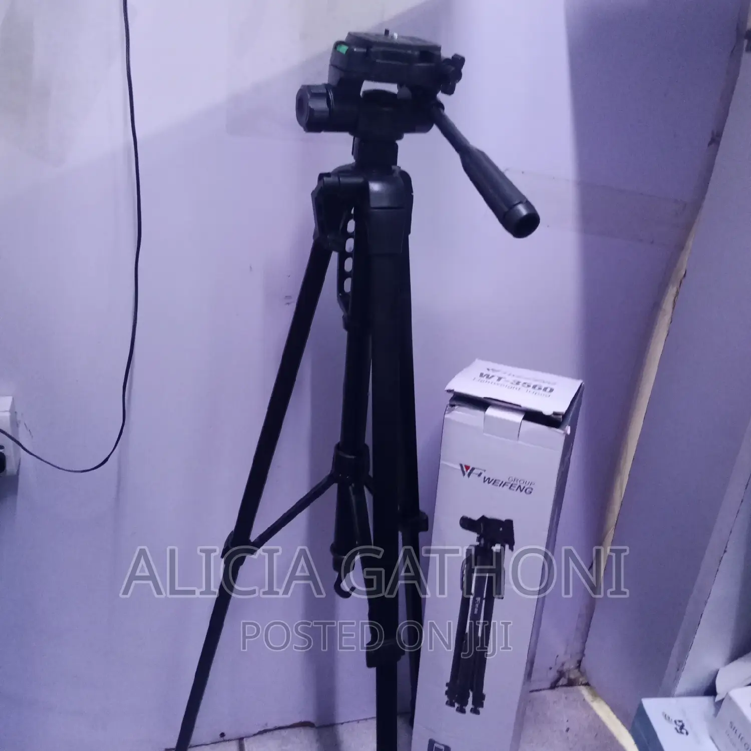 Camera Tripod 1.8mtrs Weifeng 3560