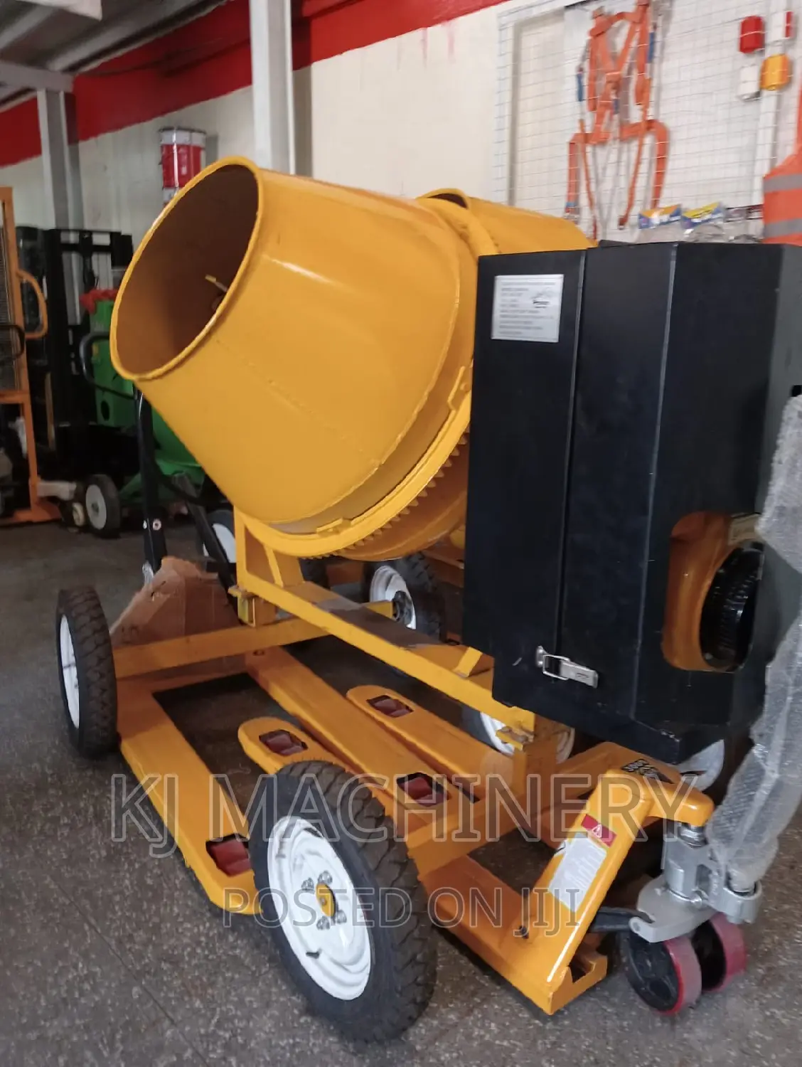 Proson 400 Litres Capacity Concrete Mixer Diesel Powered in Industrial