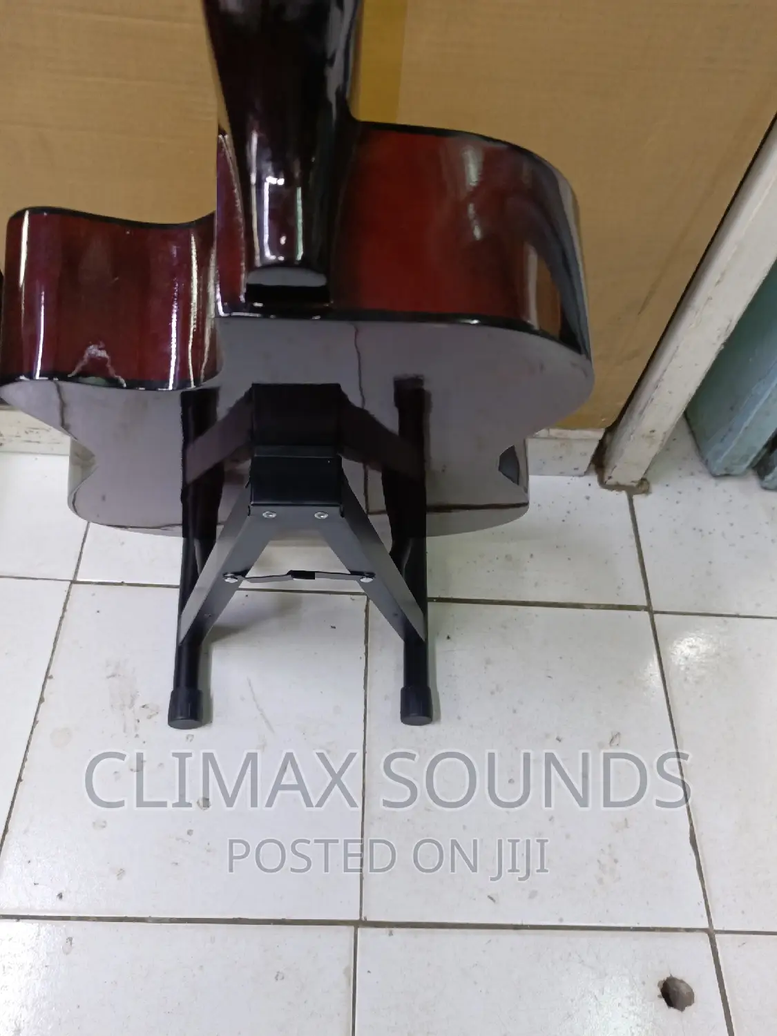 Guitar Stand, Acoustic and Electric