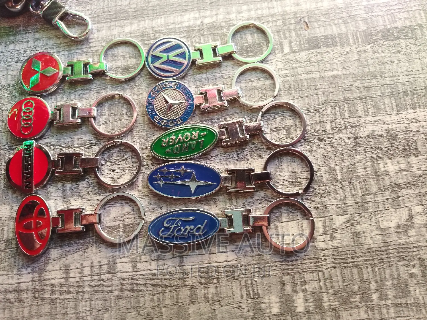 Buy Key Chains/ Generic Car Key Holders/ Chains