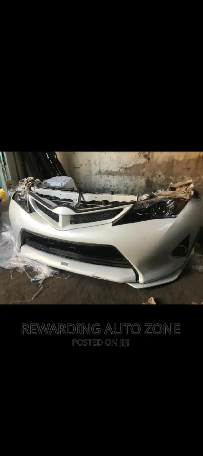 Toyota Auris 2015 Nosecut Non Xenon Type.