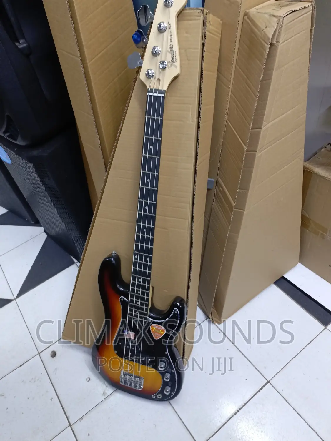Bass Guitar Fender 4 Stringz,