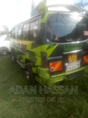Nissan Caravan (Urvan) 2008 Green