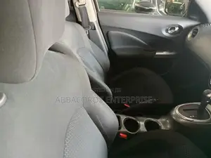 Nissan Juke S AWD 2016 Purple