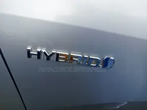 Toyota Harrier 2.5 Hybrid 4WD 2016 Silver