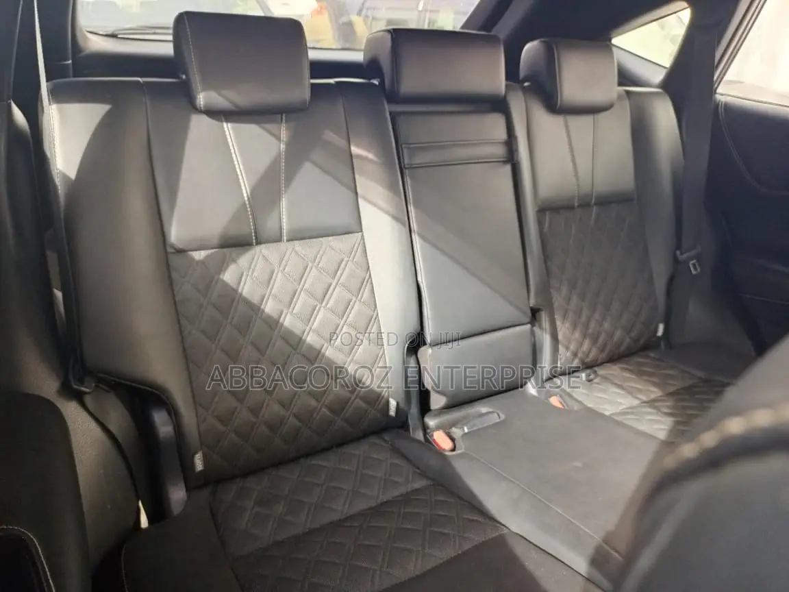 Toyota Harrier 2.5 Hybrid 4WD 2016 Silver