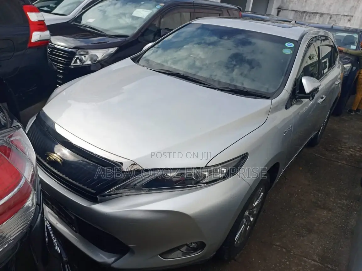 Toyota Harrier 2.5 Hybrid 4WD 2016 Silver