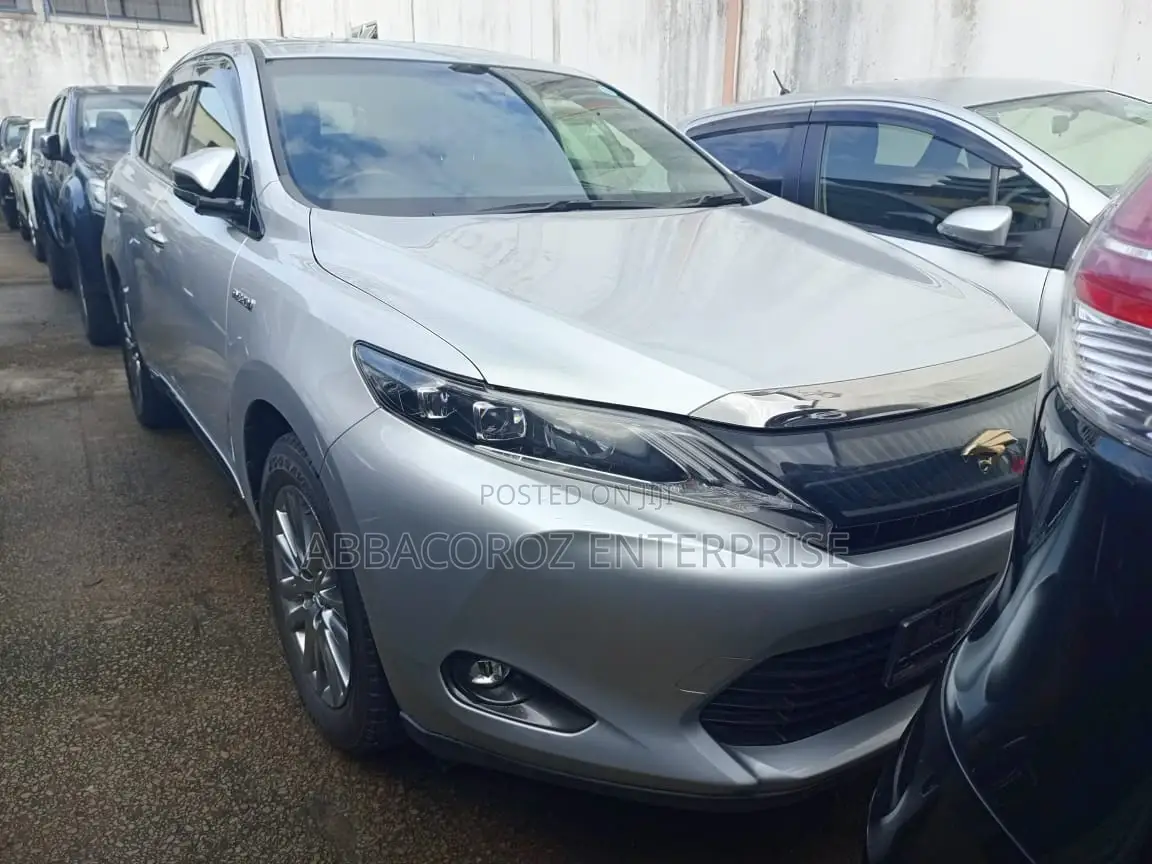 Toyota Harrier 2.5 Hybrid 4WD 2016 Silver