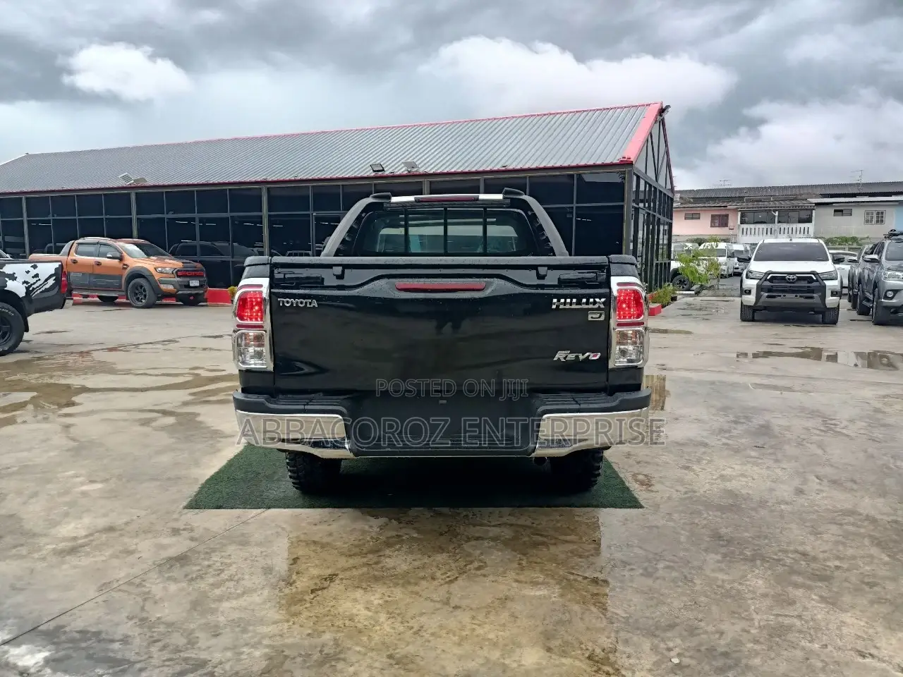 Toyota Hilux 2016 Black