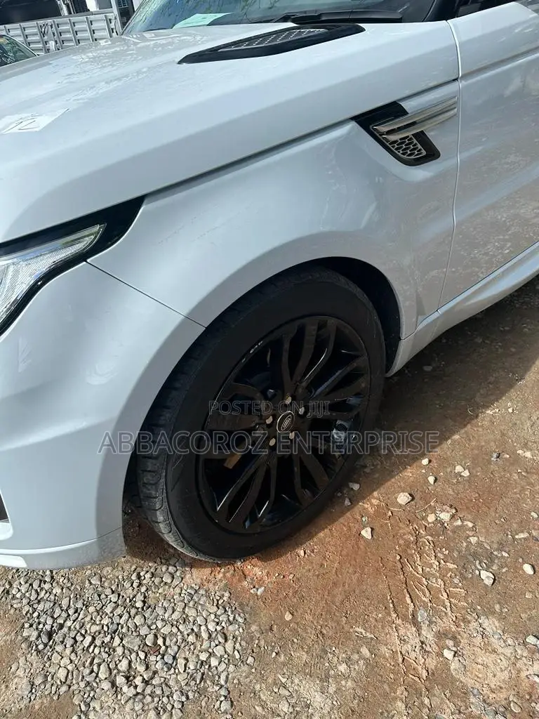 Land Rover Range Rover Sport SE 4x4 (3.0L 6cyl 8A) 2016 White