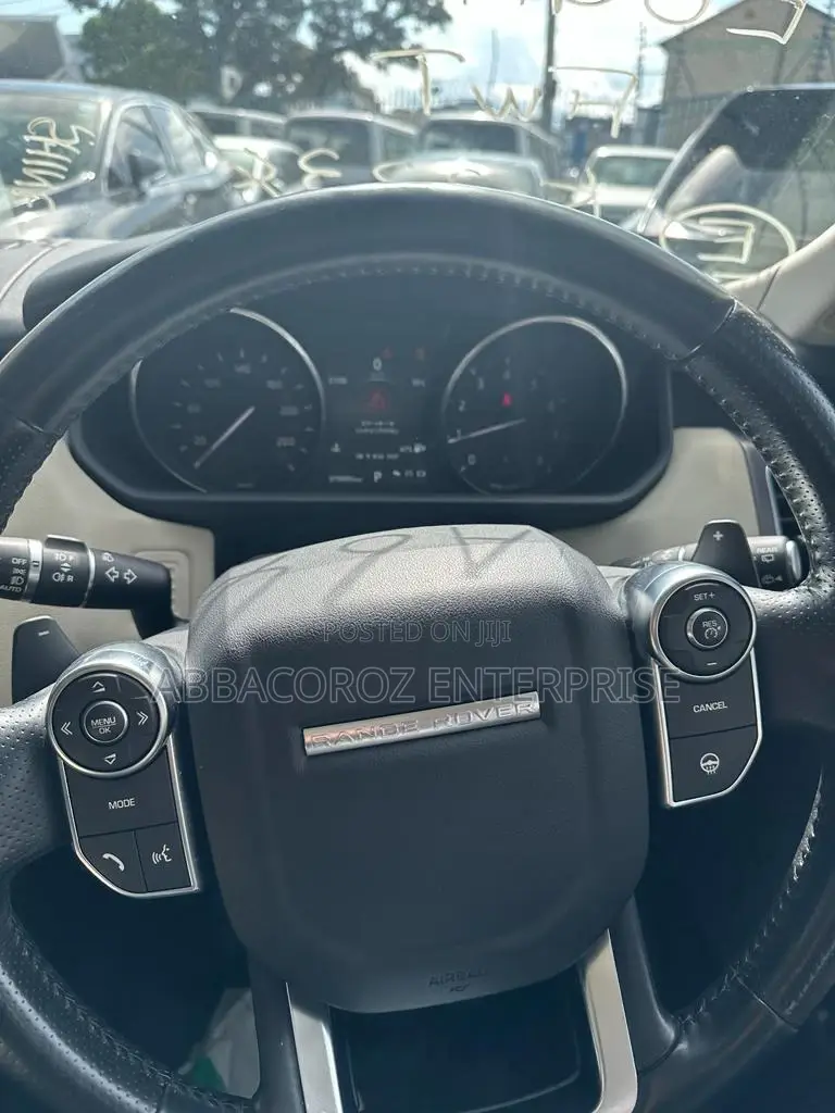 Land Rover Range Rover Sport SE 4x4 (3.0L 6cyl 8A) 2016 White