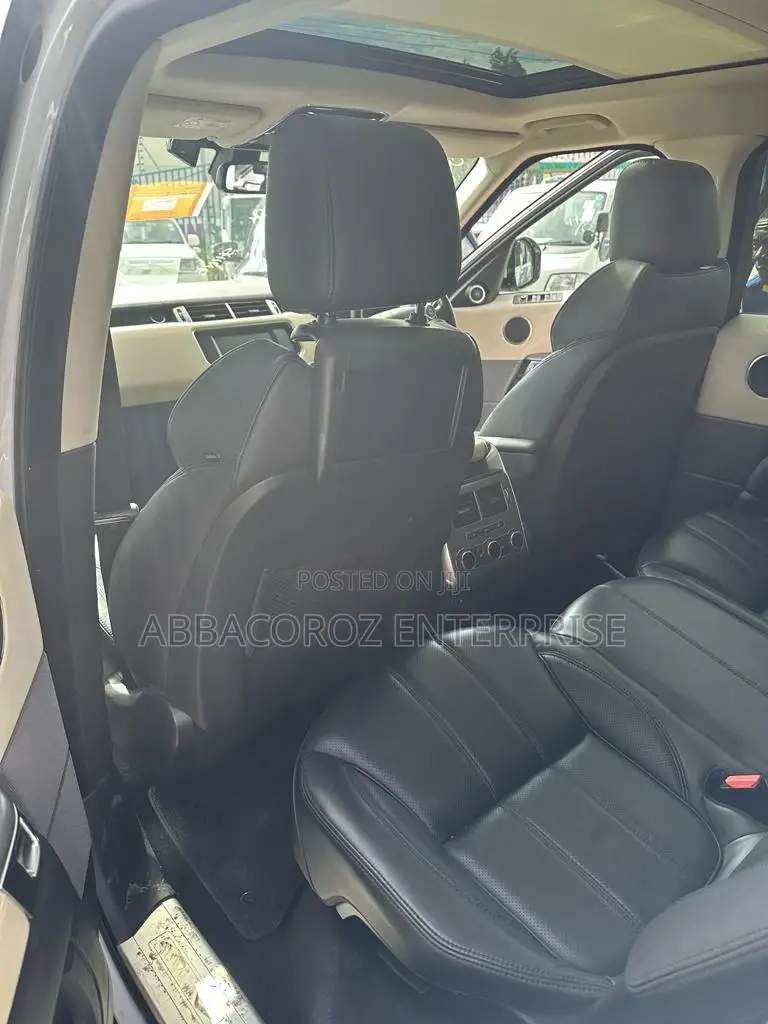 Land Rover Range Rover Sport SE 4x4 (3.0L 6cyl 8A) 2016 White