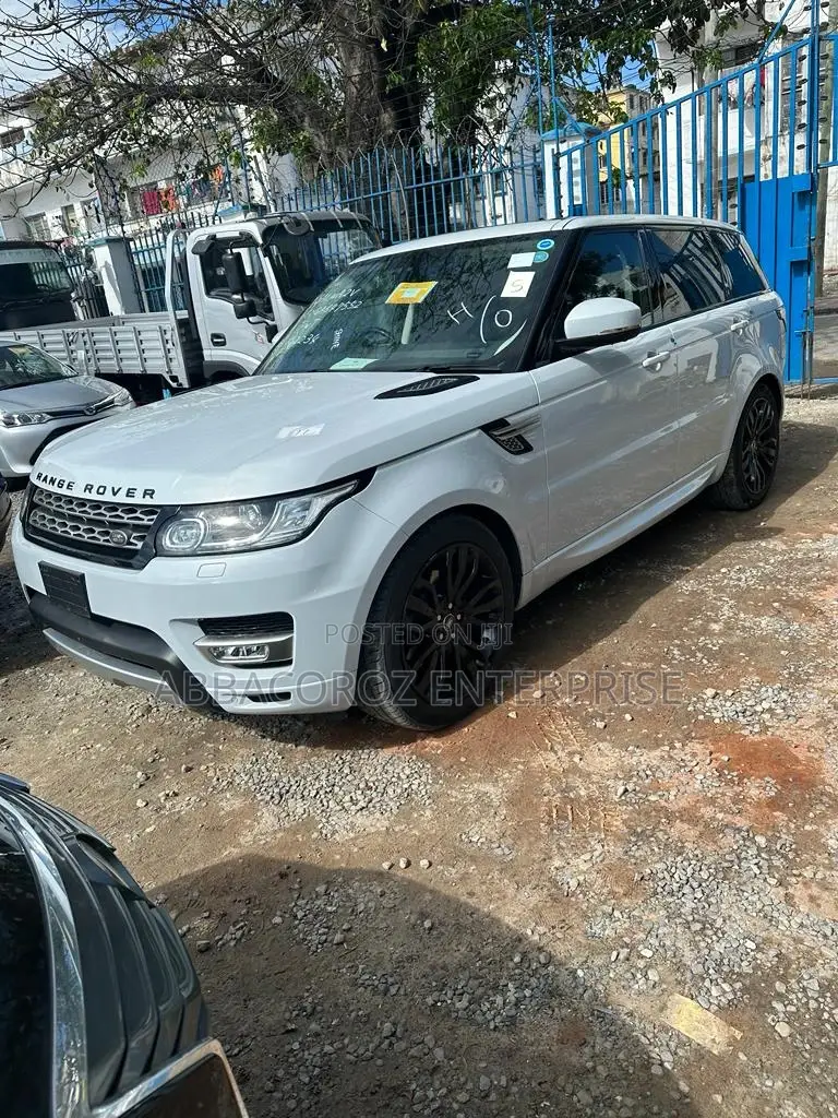 Land Rover Range Rover Sport SE 4x4 (3.0L 6cyl 8A) 2016 White
