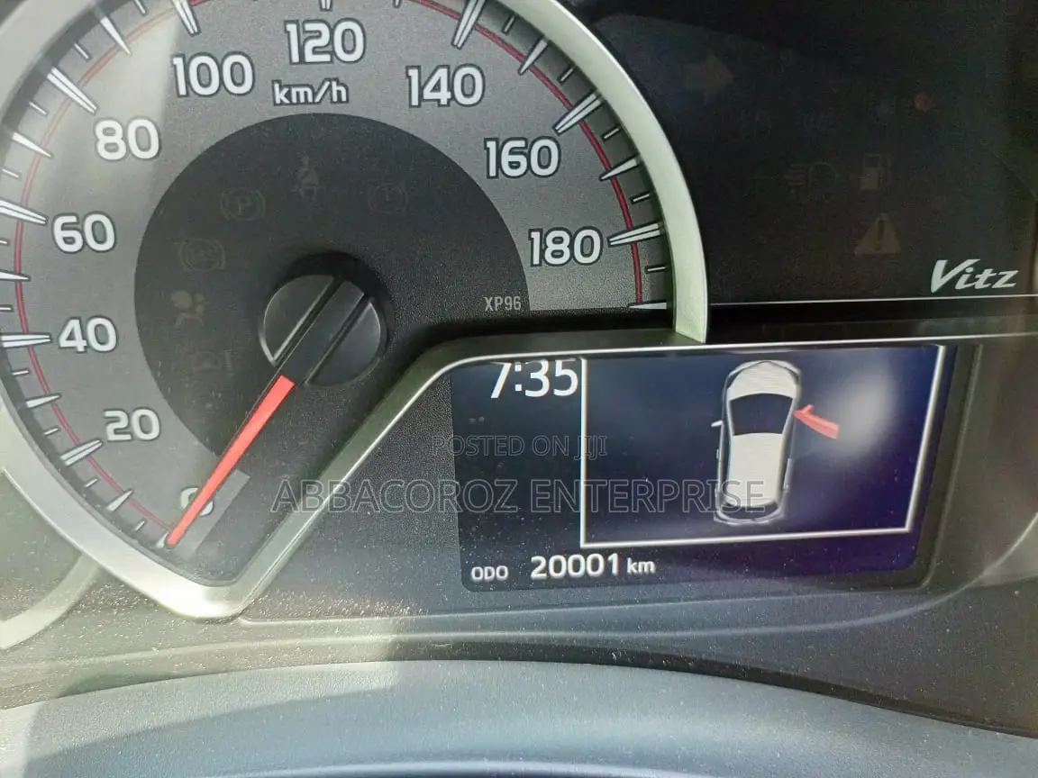 Toyota Vitz 1.3 FWD 3dr 2016 Black