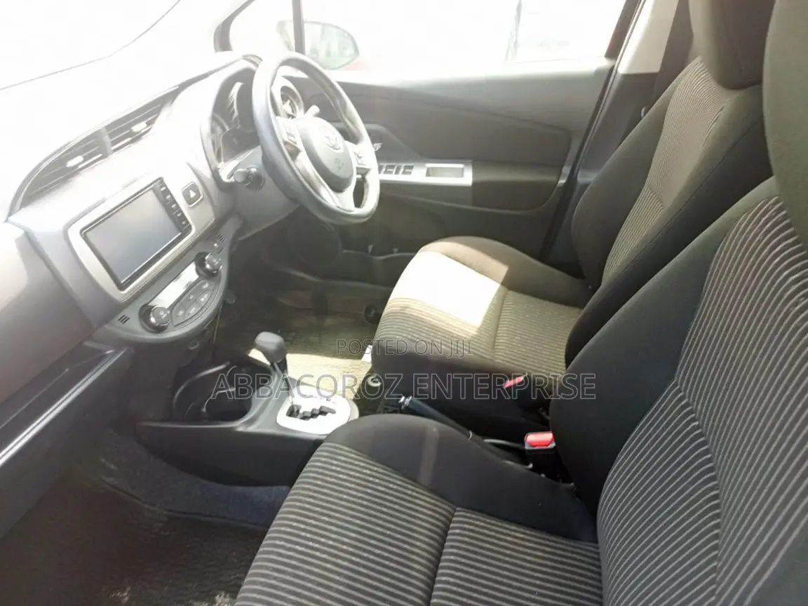 Toyota Vitz 1.3 FWD 3dr 2016 Black