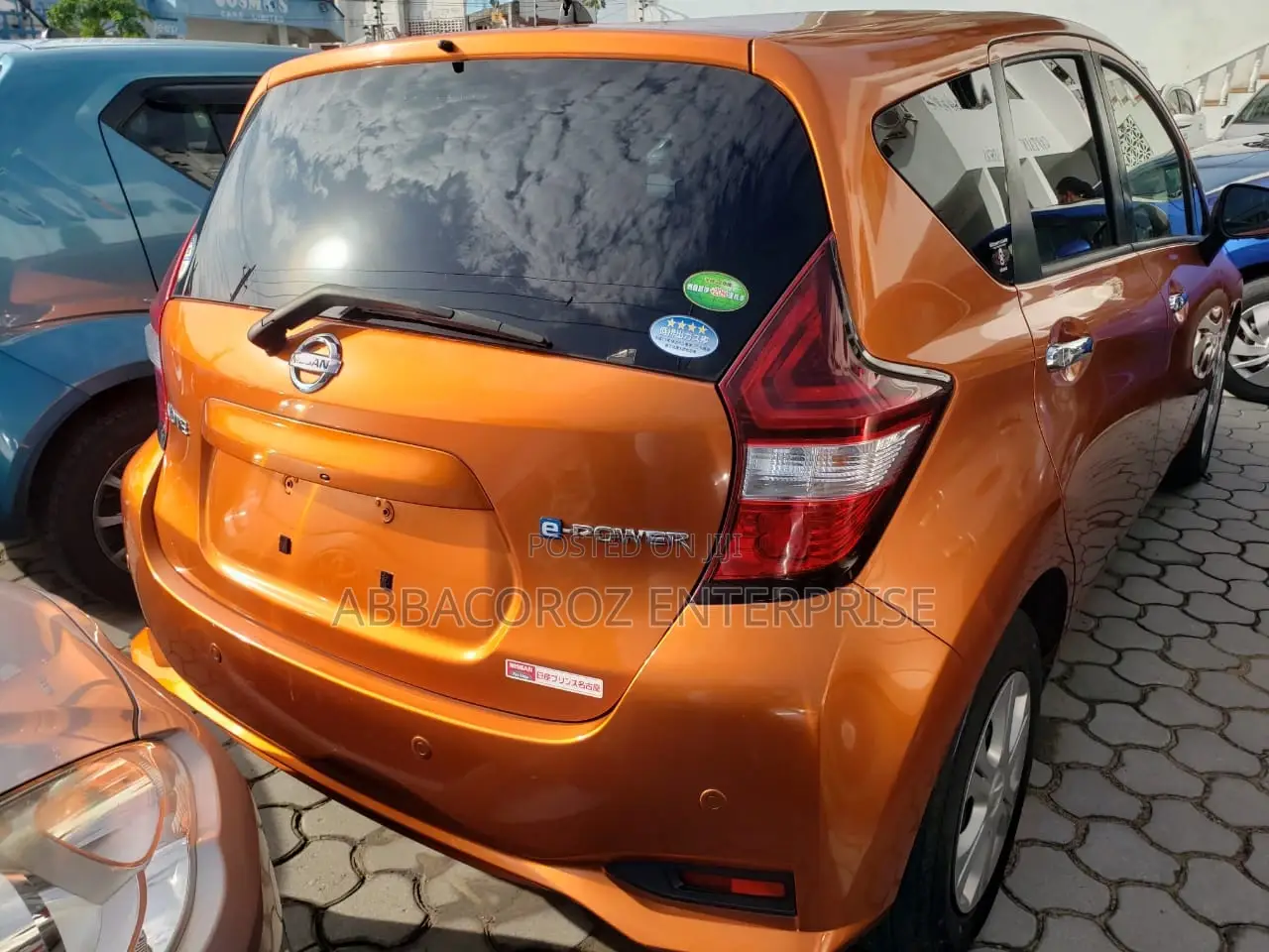 Nissan Note 1.6 Petrol 2016 Orange