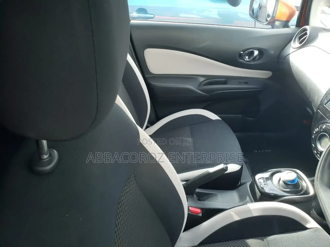 Nissan Note 1.6 Petrol 2016 Orange
