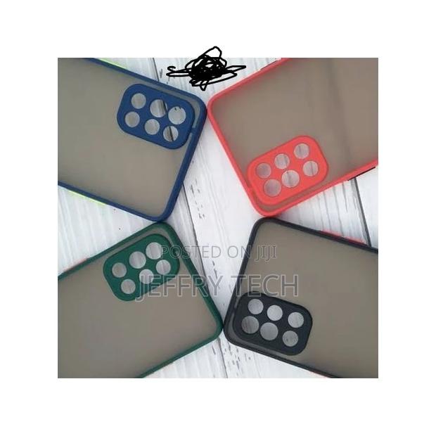 Generic One Plus 9R Silicone Case - thumbnail 3