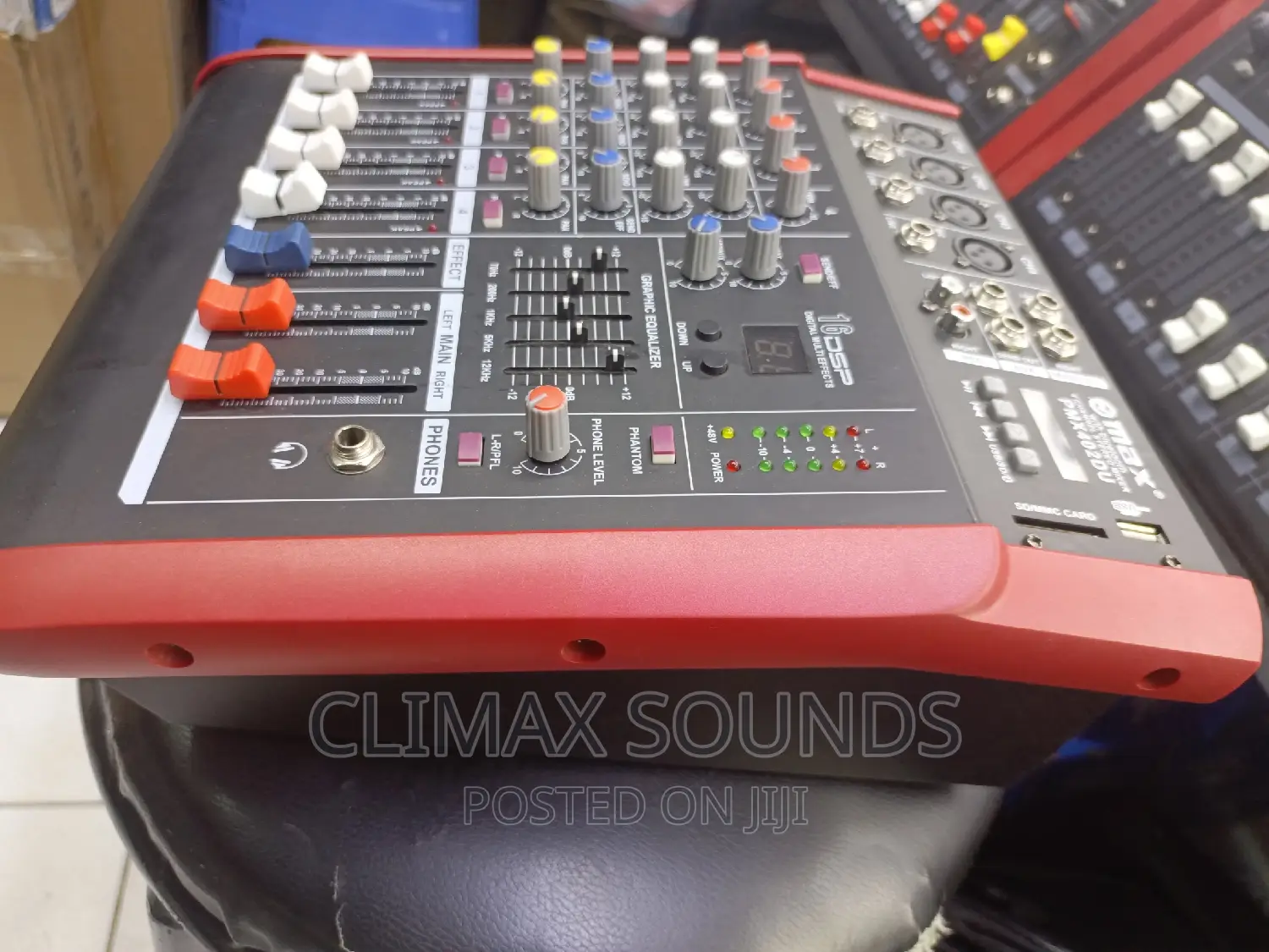 Max 4 Channel Powered Mixer 500w