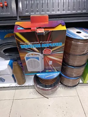 Rechargeable Portable Speaker With Microphone Lapel Mic