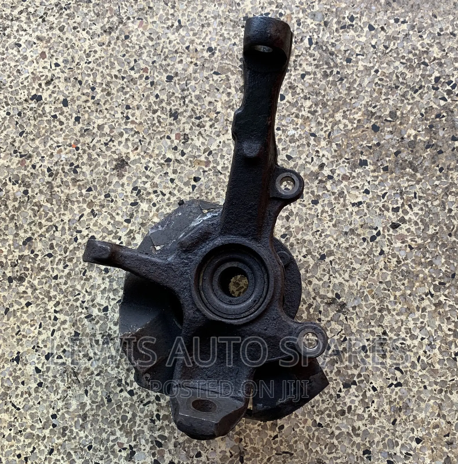 Vannete Mazda Bongo Hub