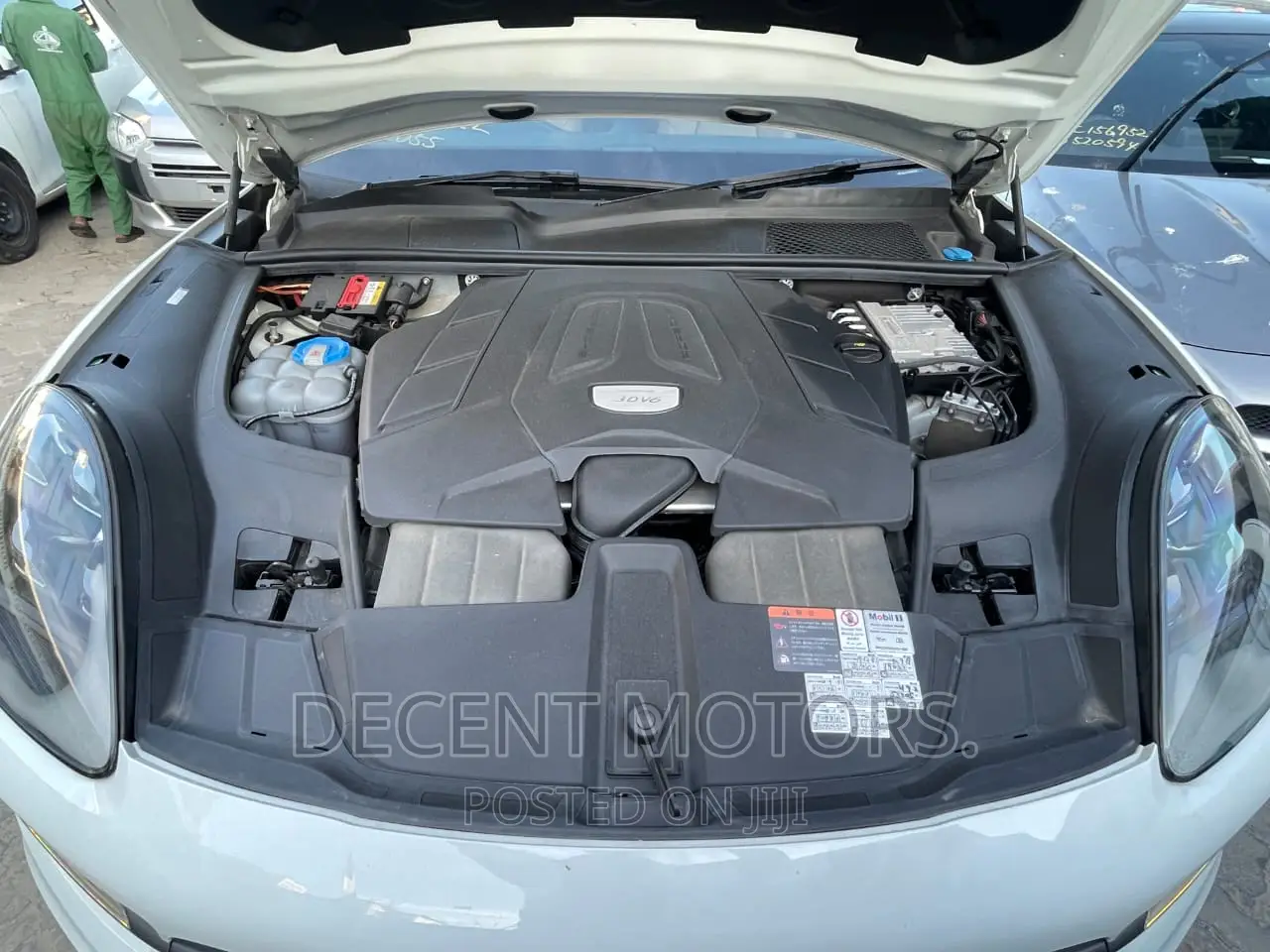 Porsche Cayenne 2019 White