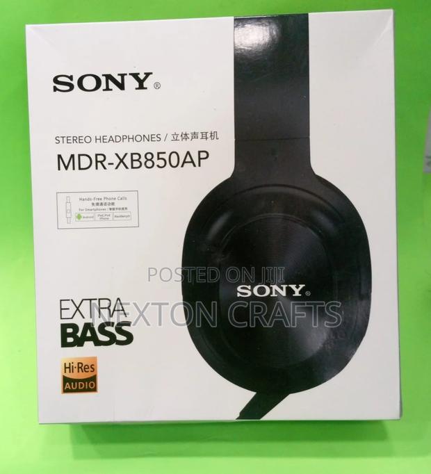 Wired Sony Stereo Headphones - thumbnail 2