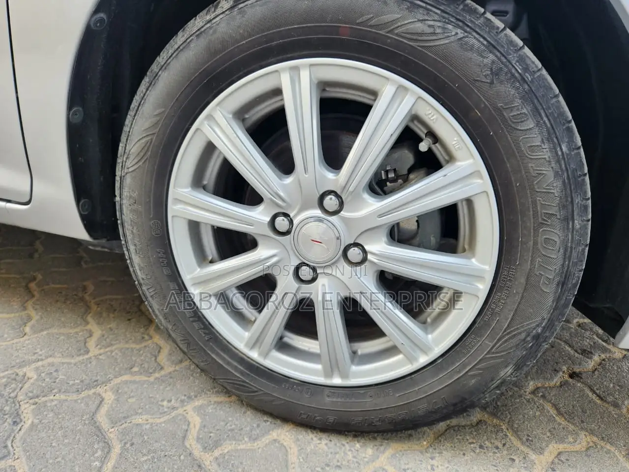 Toyota Axio 1.5 G 2WD 2016 Silver