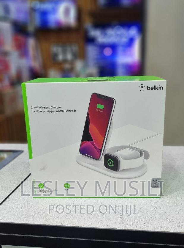 Belkin 3-in-1 Wireless Charger - Fast Charging Stand 7.5W - thumbnail 2