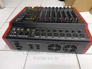 Max 8 Channels Powered Mixer Professional Max