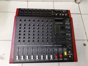 Max 8 Channels Powered Mixer Professional Max