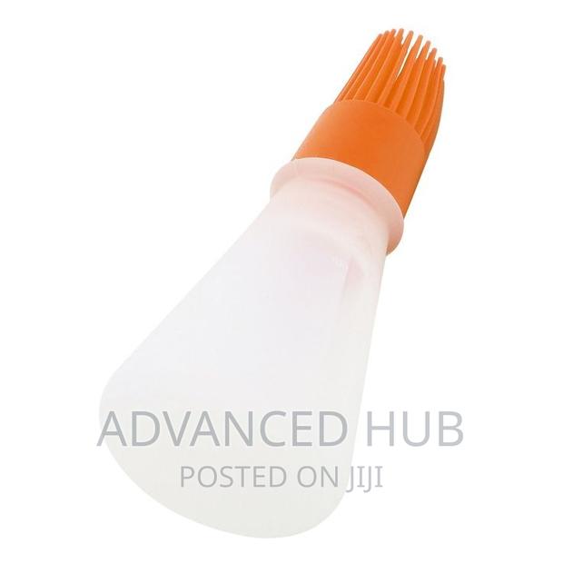Silicone Oil Bottle With Brush - thumbnail 6