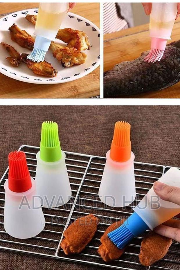 Silicone Oil Bottle With Brush - main view