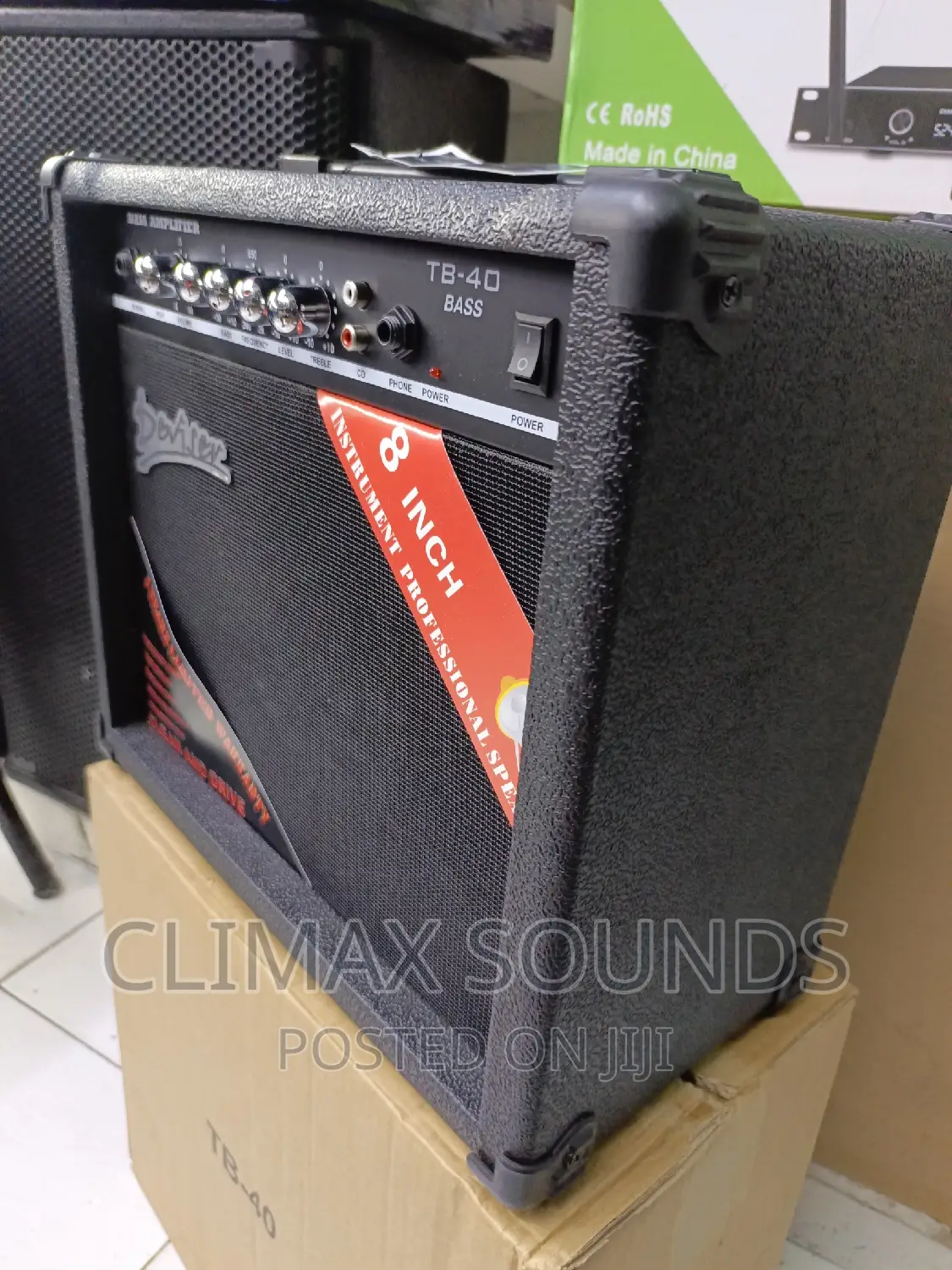 TB-40 Bass Guitar Combo Amplifier