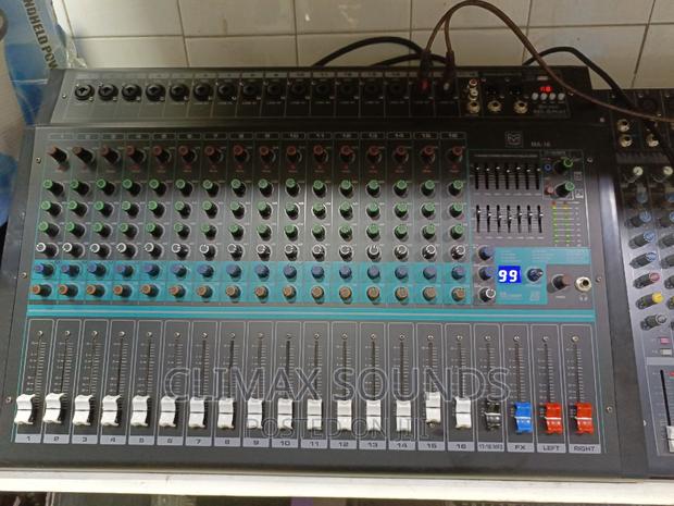 Professional Powered Mixer 12 Channels, Martin Audio - main view