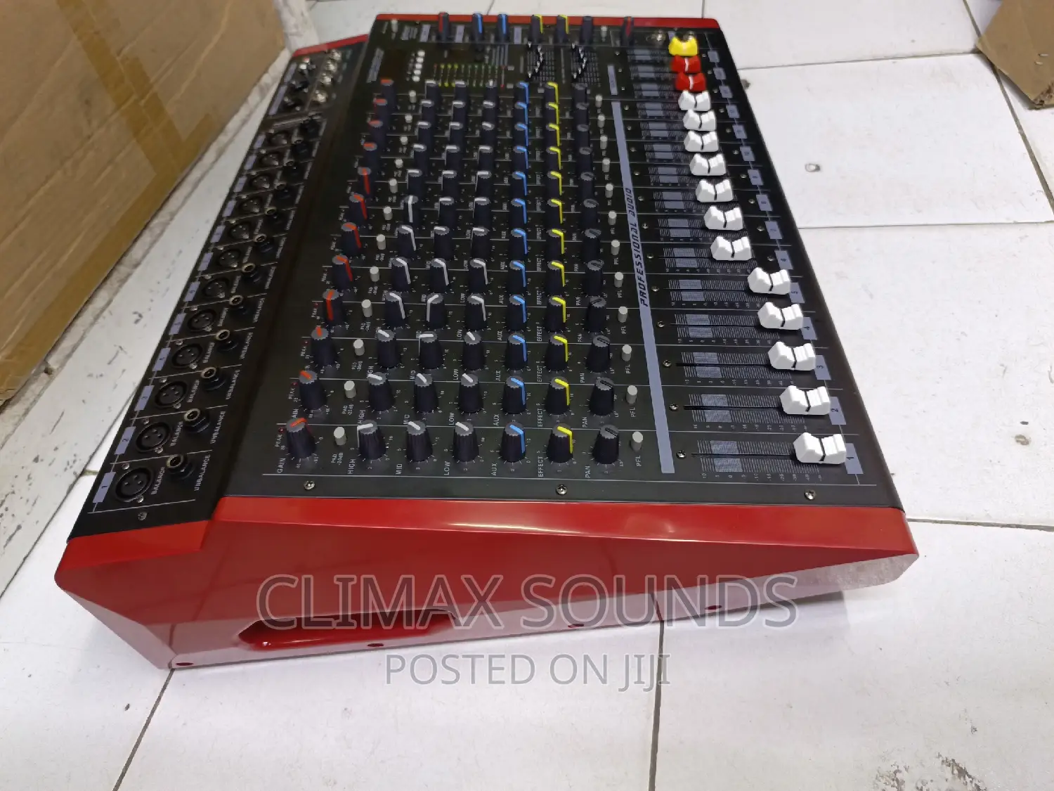 Max 12 Channel Powered Mixer