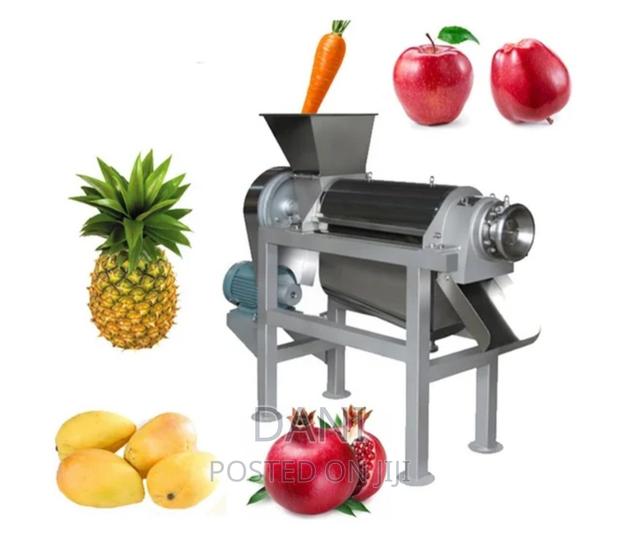 Comercial Juice Machine - main view