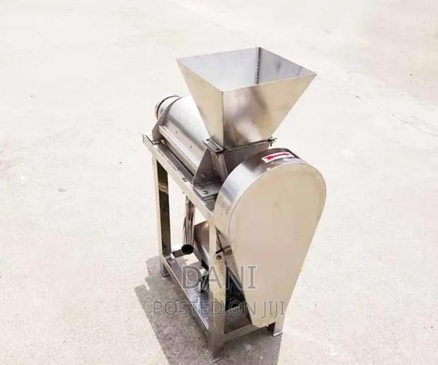 Comercial Juice Machine - thumbnail 3