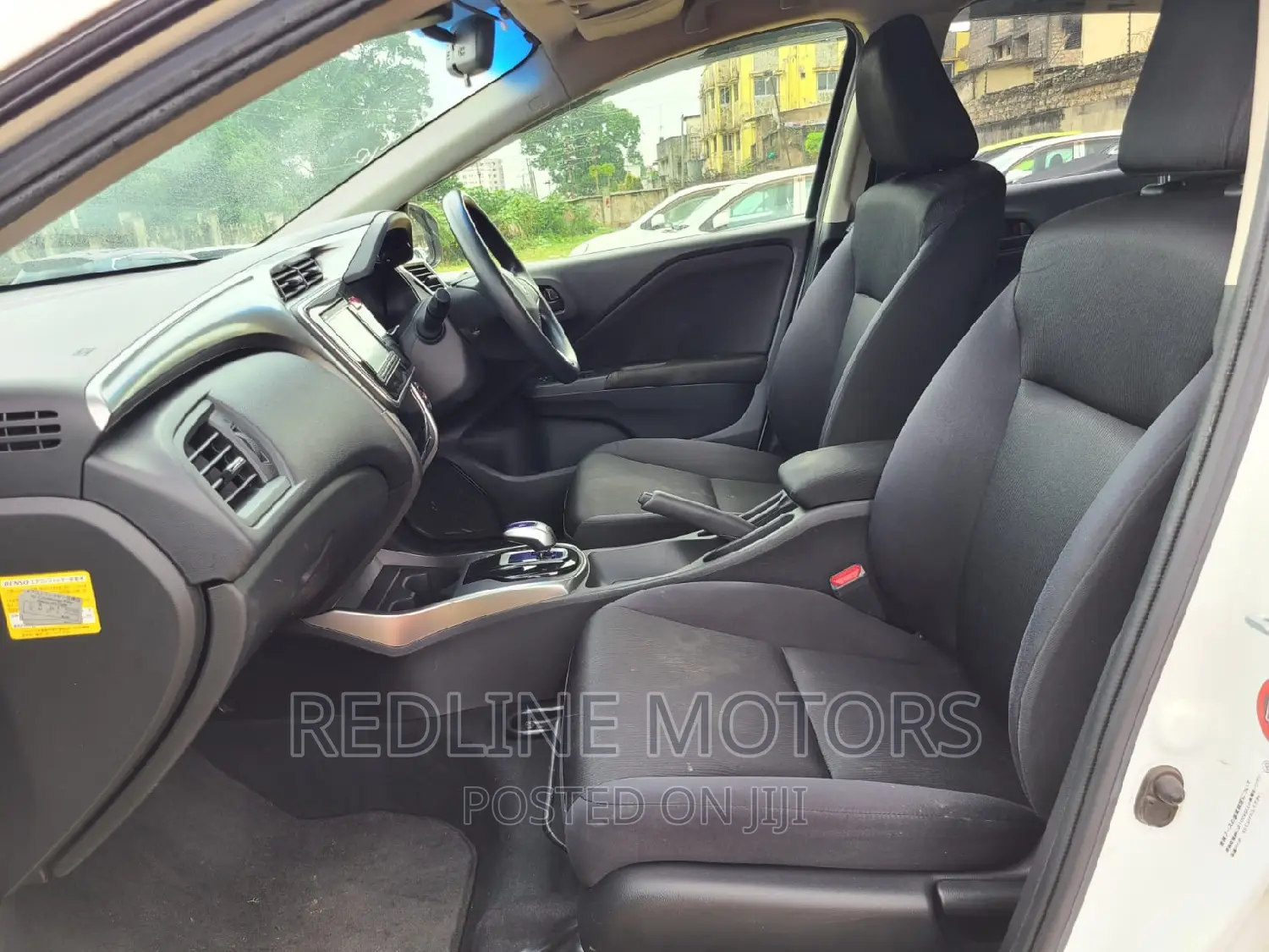 Honda Grace 1.5 Hybrid FWD 2016 Pearl