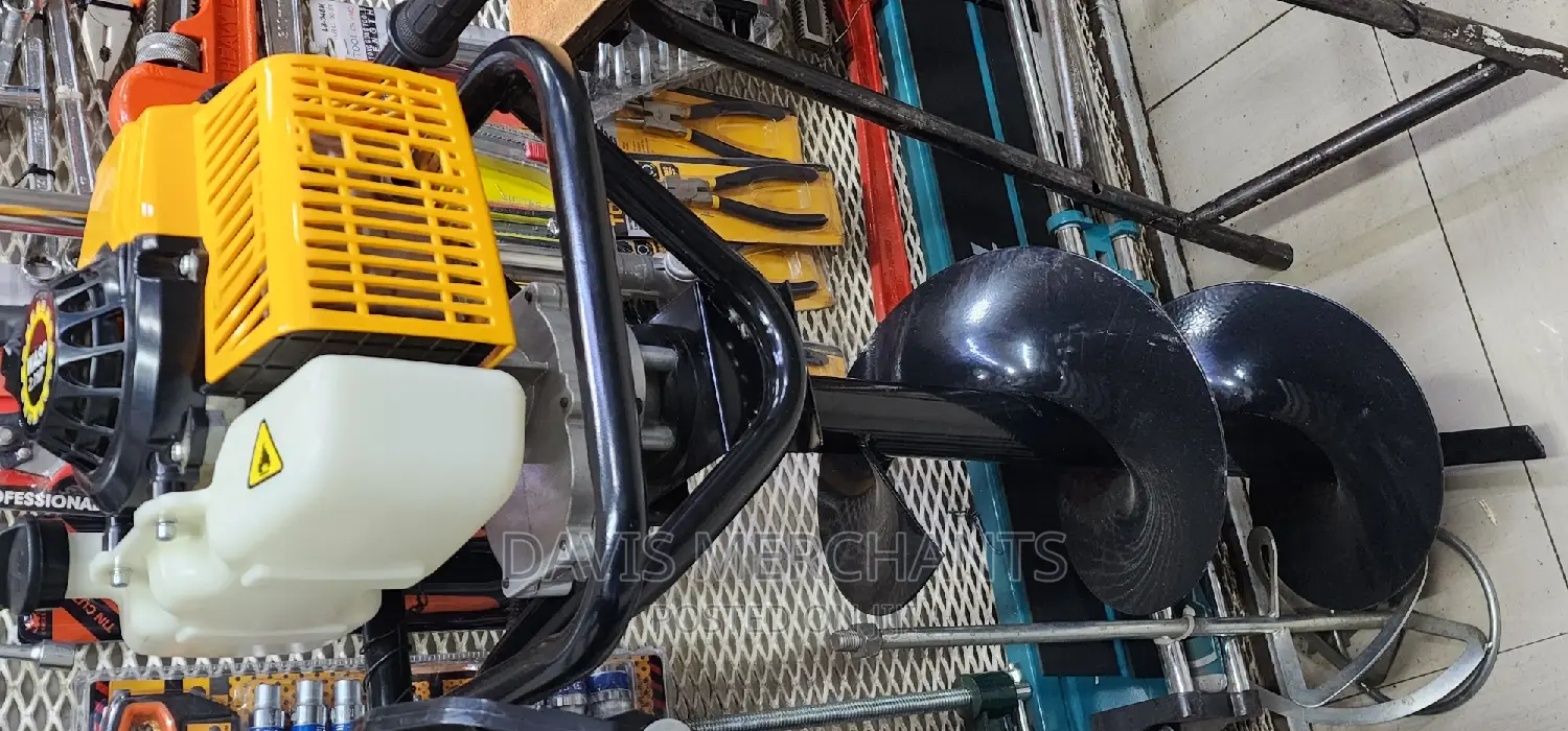 Earth Auger Machine With 26cc High Performance Engine