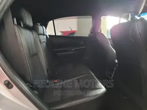 Toyota Harrier 2.0 4WD 2017 Silver
