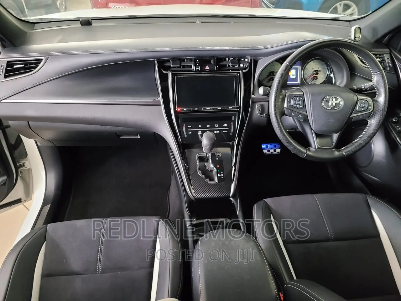 Toyota Harrier 2.0 2017 Pearl