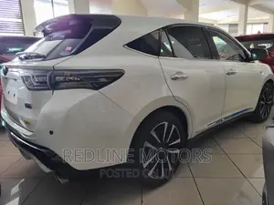 Toyota Harrier 2.0 2017 Pearl