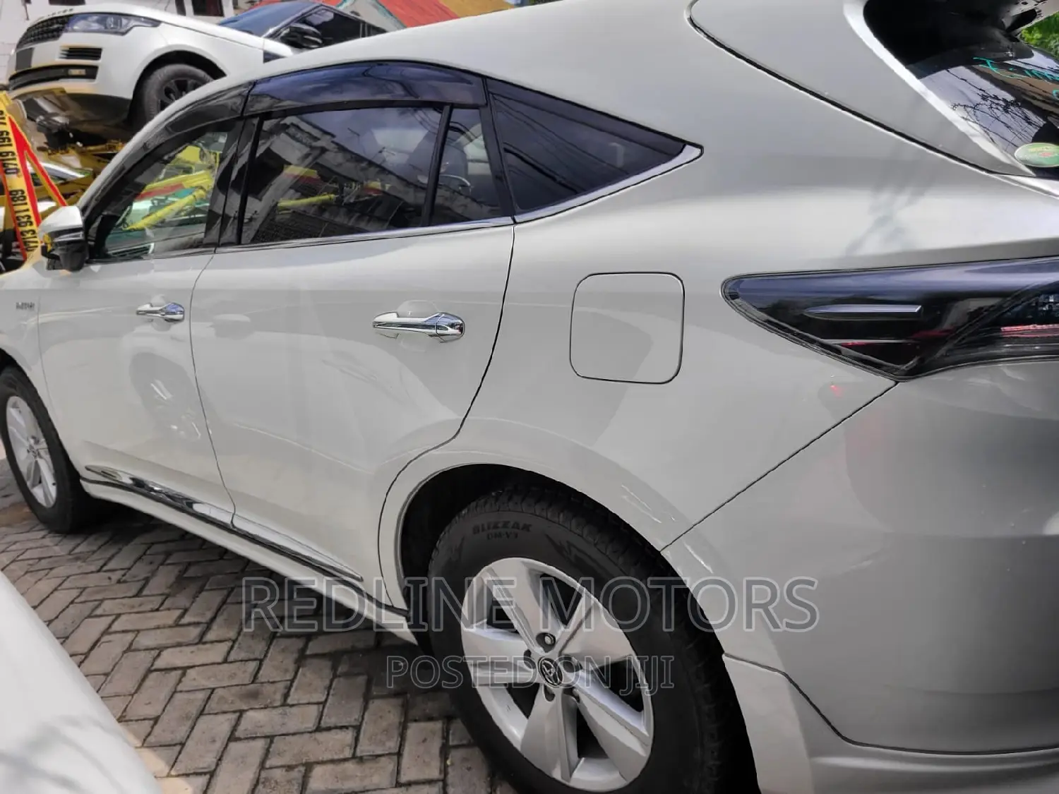 Toyota Harrier 2.5 Hybrid 4WD 2016 Pearl