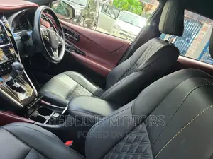 Toyota Harrier 2.5 Hybrid 4WD 2016 Pearl
