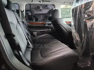 Lexus LX 570 AWD 2016 Black