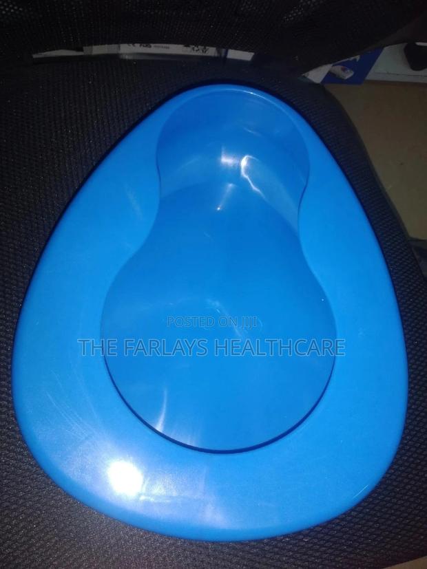 Bed Pan Plastic - main view