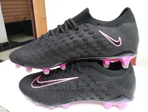 Flyknit Phantom Venom Football Boots
