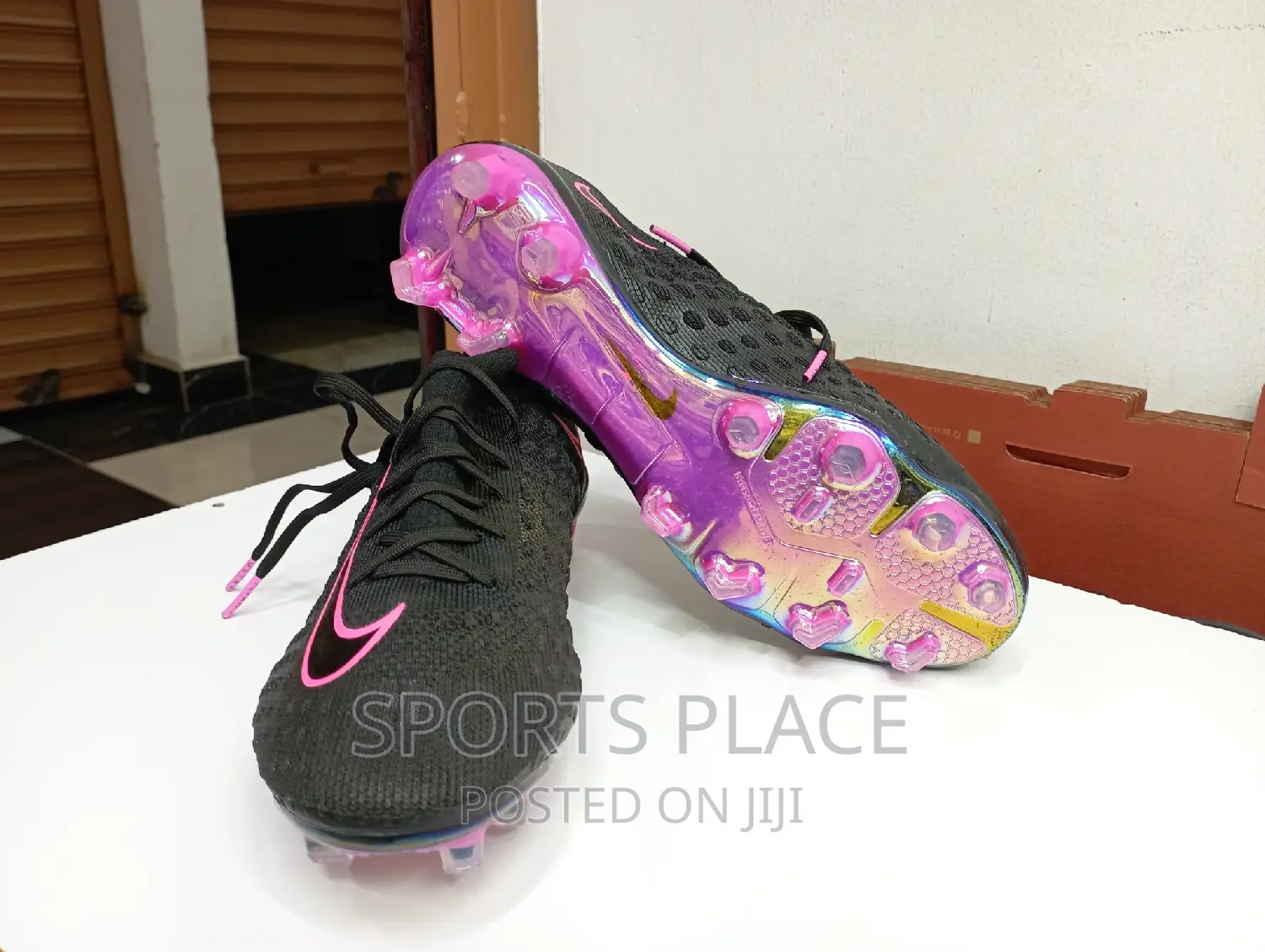 Flyknit Phantom Venom Football Boots